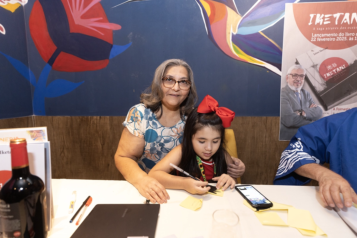 Lançamento do Livro 81