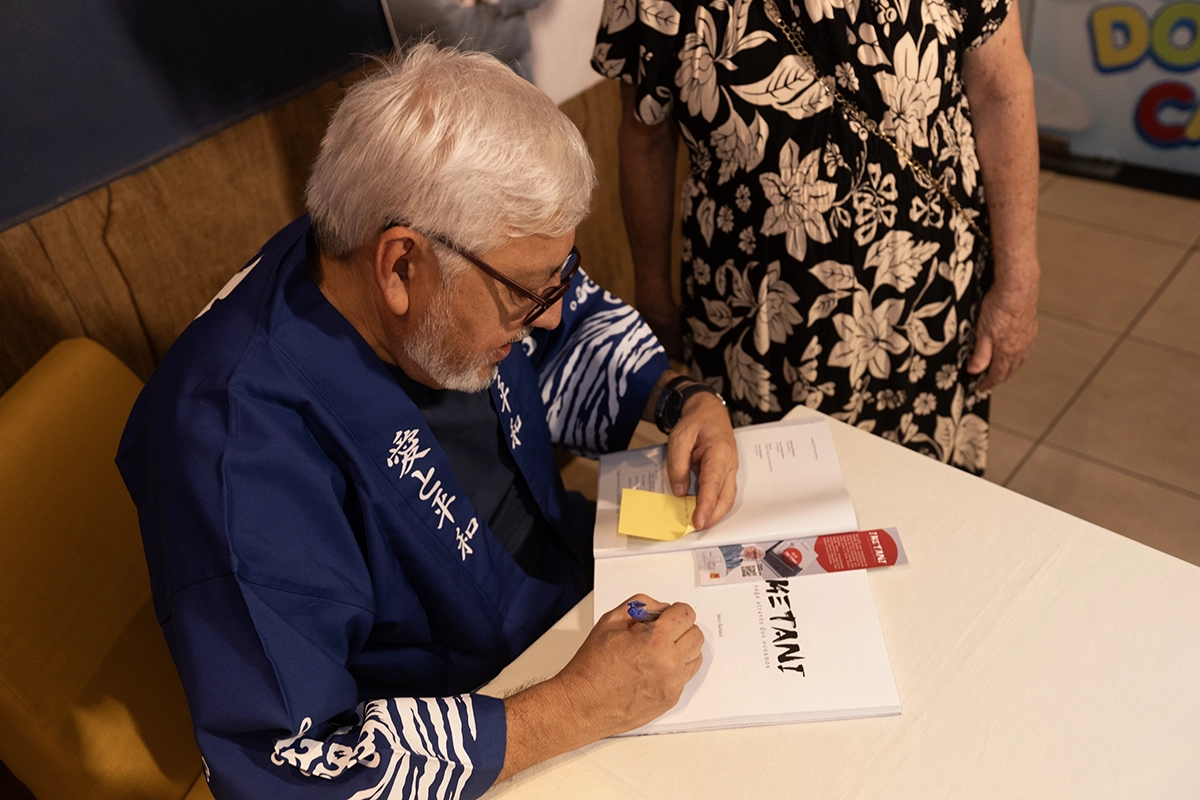 Lançamento do Livro 166