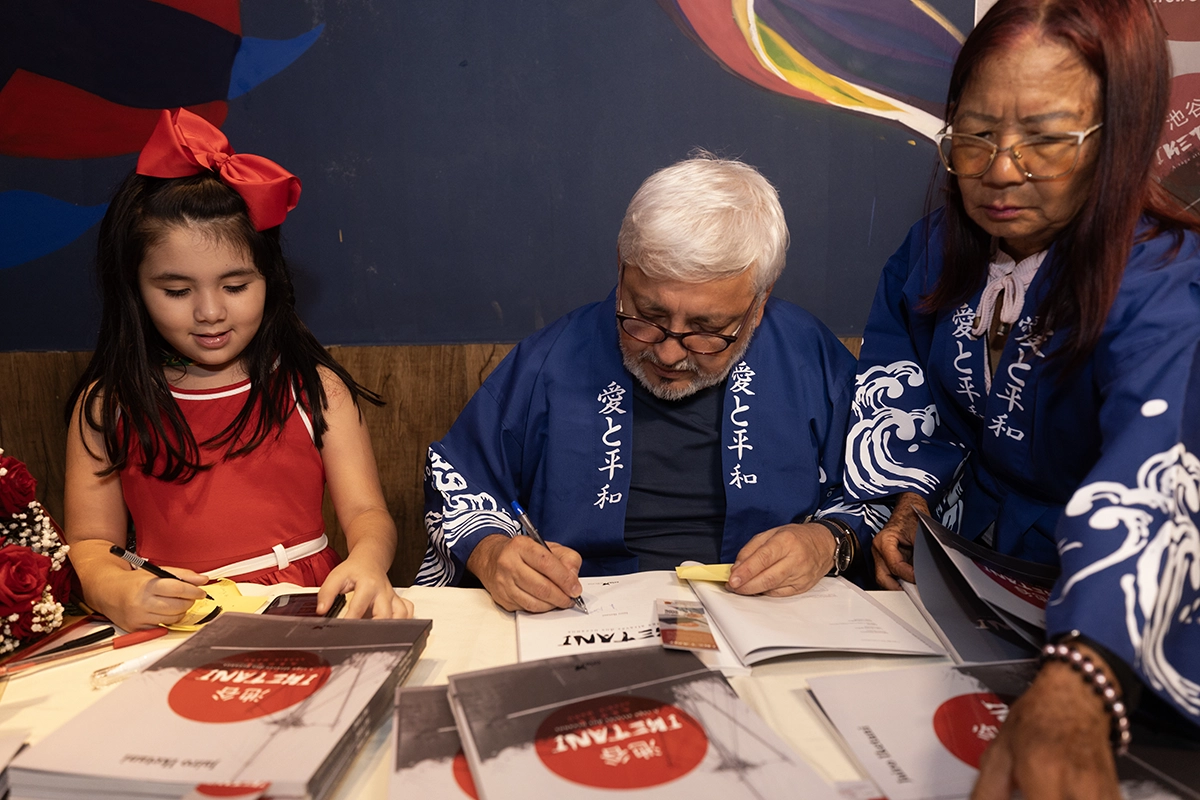 Lançamento do Livro 210