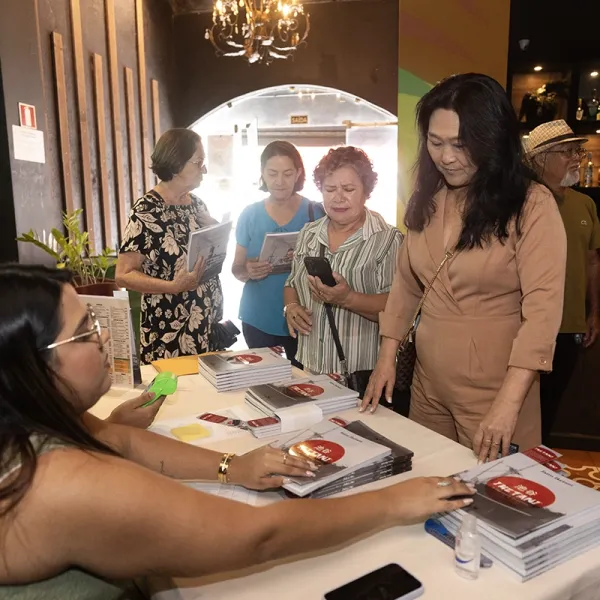 Lançamento do Livro 143