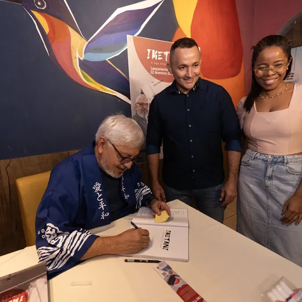 Lançamento do Livro 195