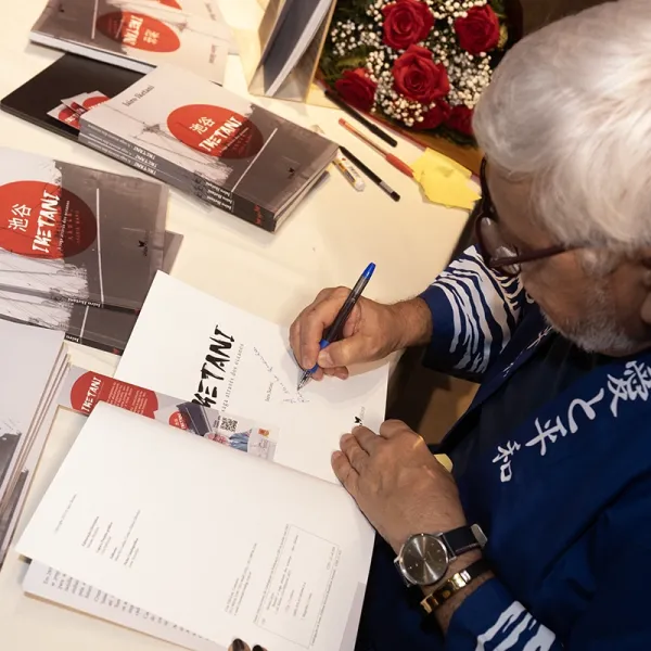 Lançamento do Livro 208