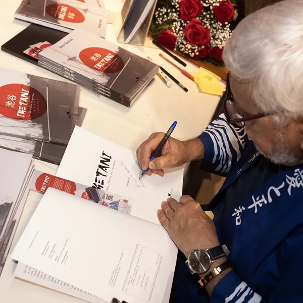 Lançamento do Livro 209