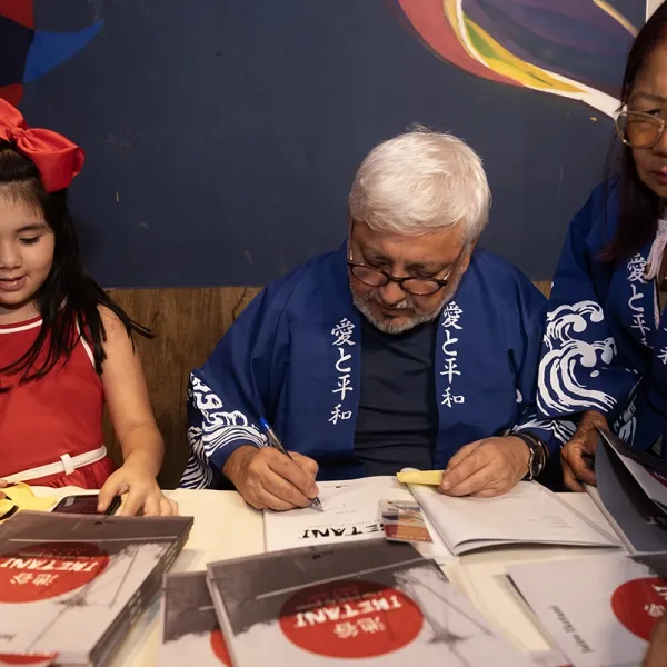 Lançamento do Livro 210