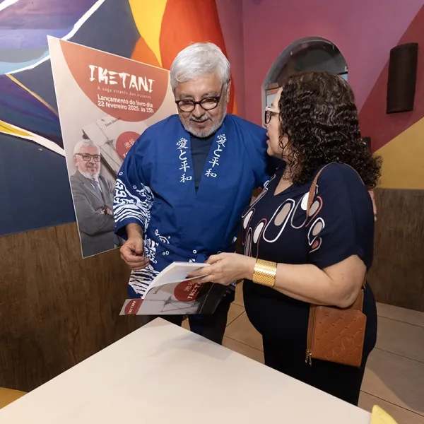 Lançamento do Livro 222