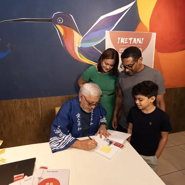 Lançamento do Livro 251