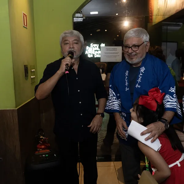 Lançamento do Livro 33