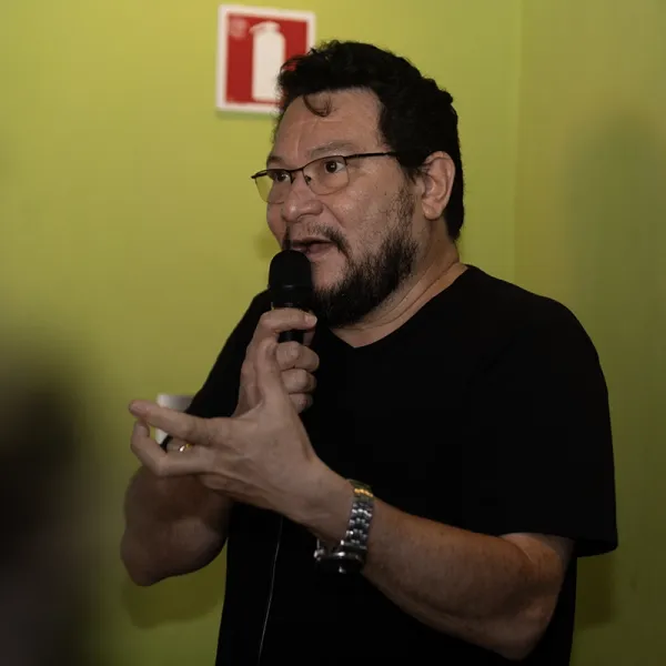 Lançamento do Livro 382